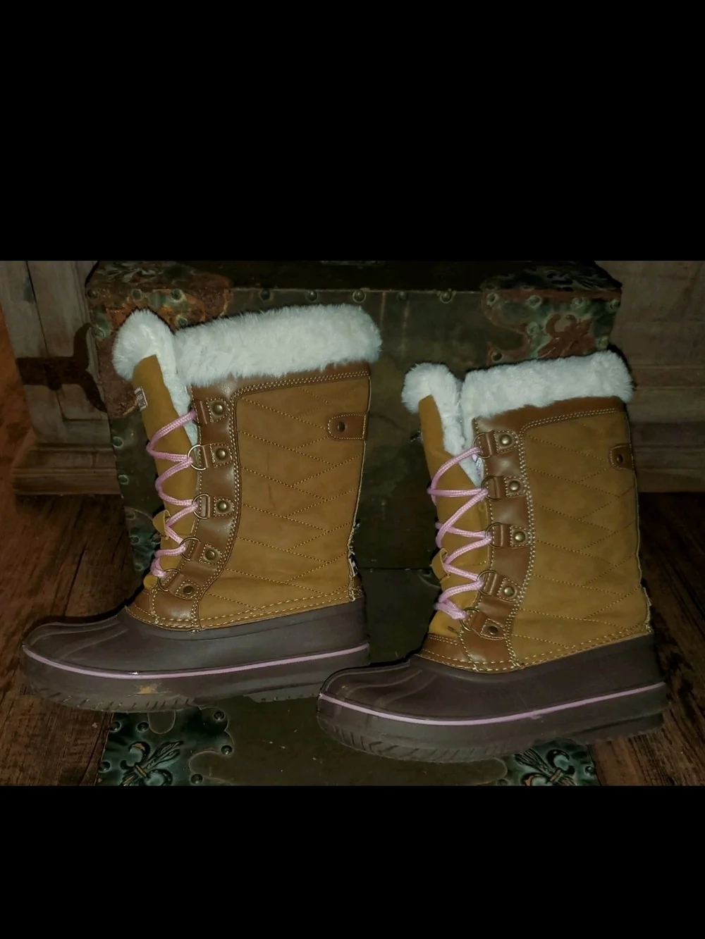 London Fog stylish tan